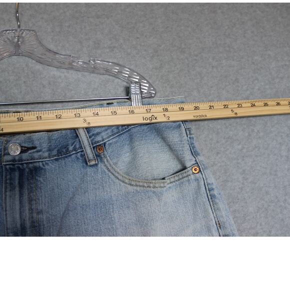 Levi's 505 Regular Fit Denim Shorts Men's size 40 Summer Jorts - Picture 2 of 8